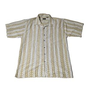 VTG GOCHU Men Size XL Tan GEO AOP Button-Up Short Sleeve Poly Camp Shirt